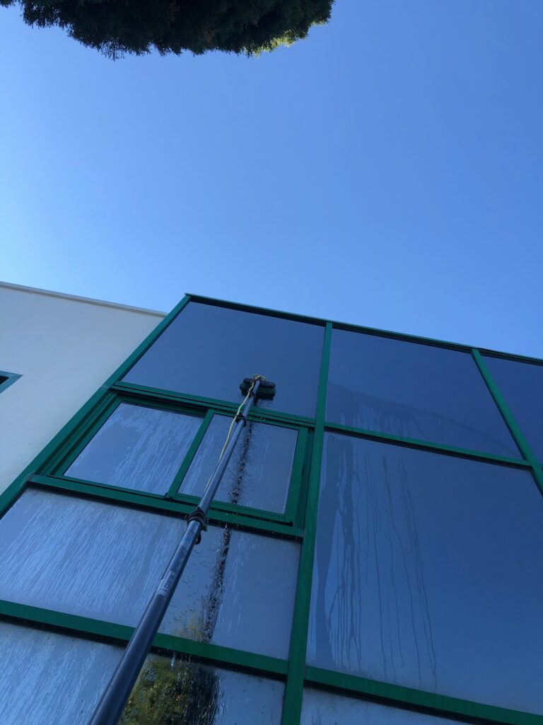 Lavage de vitres en hauteur et/ou difficiles d’accès